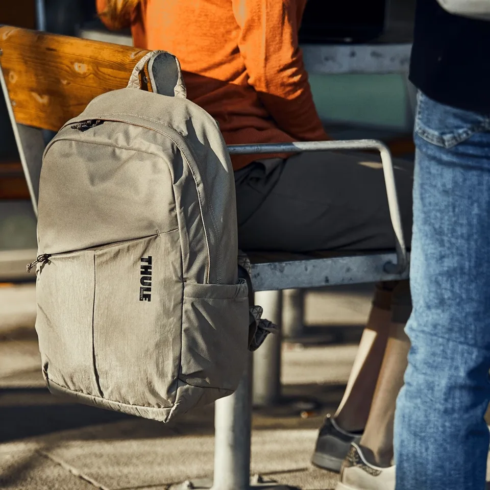 Рюкзак Thule Нейлон Поліестер 20 л 14 дюймів Tinted Taupe