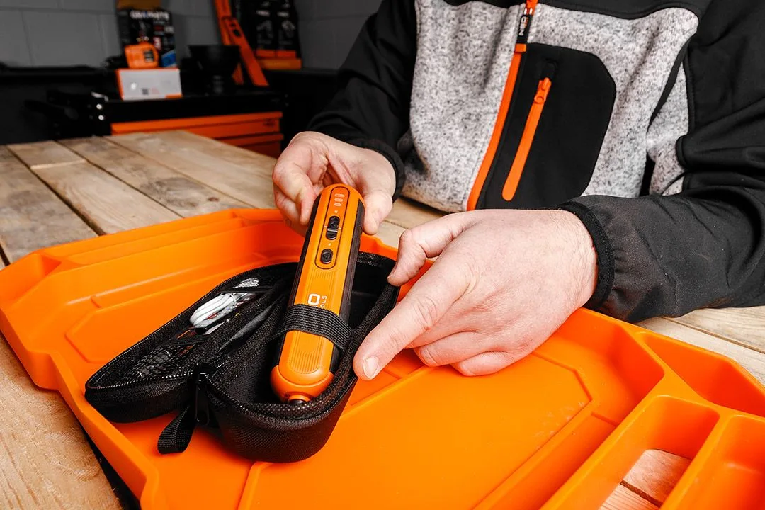 Акумуляторна викрутка Neo Tools 4 В 1,5 А·год 4,5 Нм 230 об/хв кейс