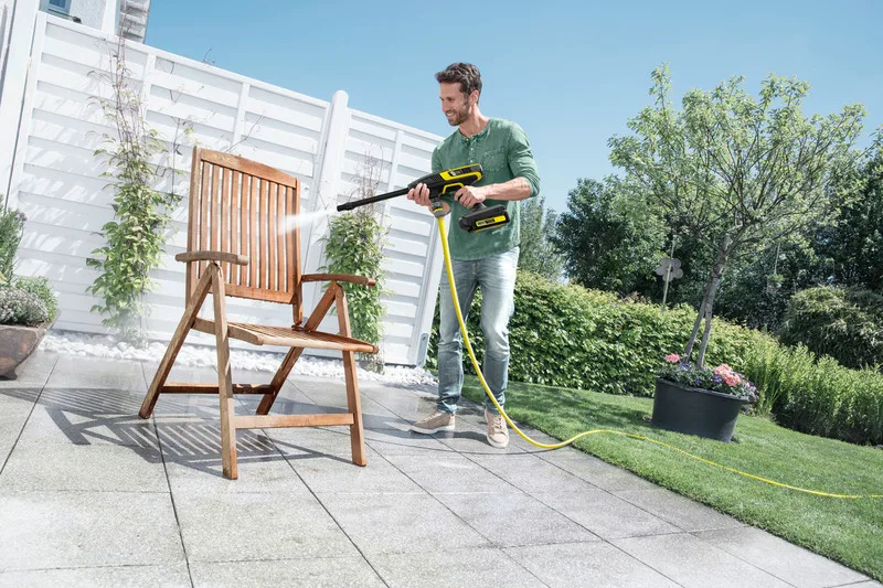 Акумуляторний міні-мийник Karcher KHB 6, низький тиск 24 бар, продуктивність 200 л/год, вага 1.3 кг, без батареї та зарядного прис