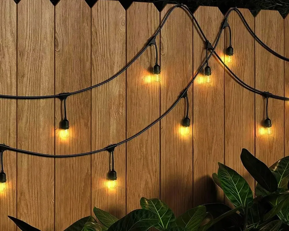 Садова гірлянда SuperLED чорна 20 м 20 LED-ламп E27 2700K