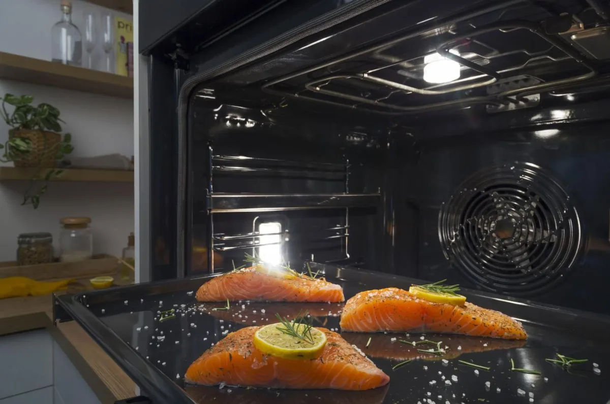 Електрична духова шафа Gorenje 77 л чорна піролітичне очищення 59,5х59,5х56,4 см