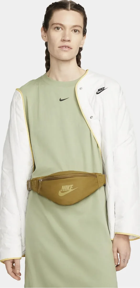 Сумка на пояс NIKE поліестер S гірчичний 28х8х13 см 1 л