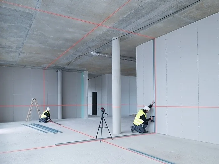 Лазерний нивелір Bosch Professional GLL 3-80 до 30м ±0.3мм/м червоний промінь з приймачем на 120м, вага 0.82кг.