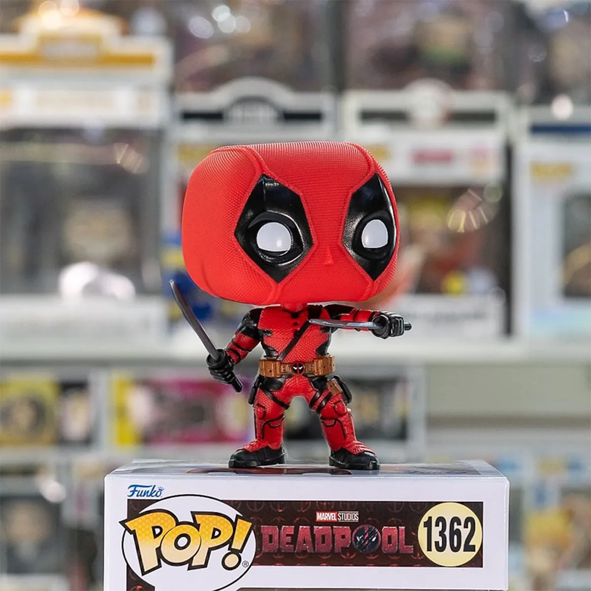 Ігрова фігурка Funko POP! вініл 11,4 см Дедпул червоний