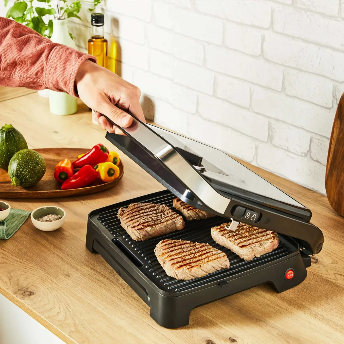 Гриль Tefal металл черный 2000Вт 3 температурных режима