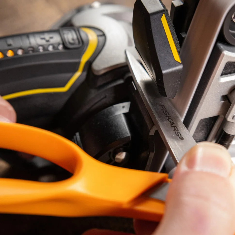 Электрическая точилка Work Sharp KTS для ножей 15-30° черная серая