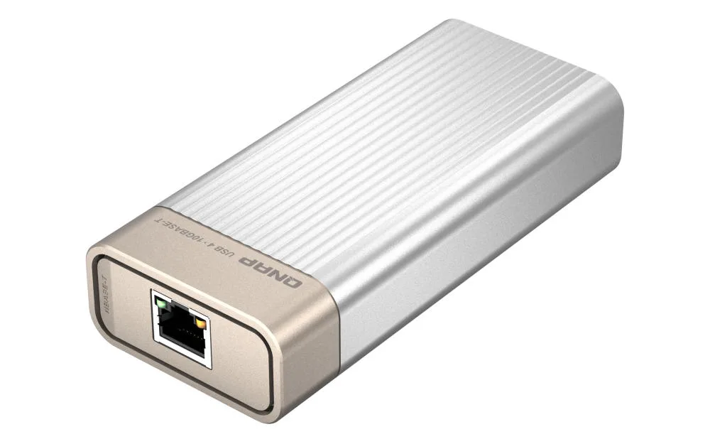 Адаптер QNAP USB 4 10GbE RJ45 зовнішній 56х67х124 мм чорний