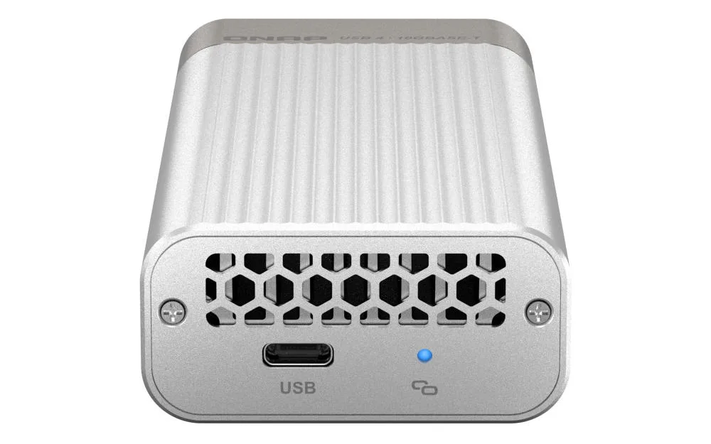 Адаптер QNAP USB 4 10GbE RJ45 зовнішній 56х67х124 мм чорний