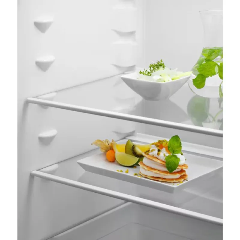 Вбудована холодильна камера Electrolux, 87.3x55x55 см, об'єм 142 л, клас енергетичної ефективності E, температурний діапазон ST, б