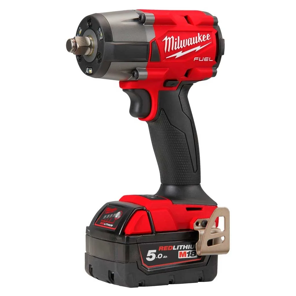 Акумуляторний ударний гайковерт Milwaukee M18 FMTIW2F12-502X 18В, 2 акумулятора по 5 А·год, 881 Нм, 0-2575 об/хв, 1/2" ЗП M12-18.