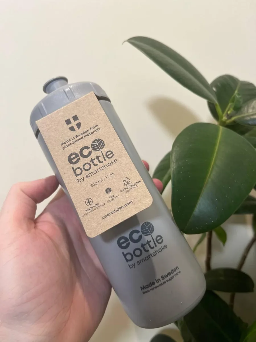 Бутылка для воды SmartShake пластиковая 500 мл серая.