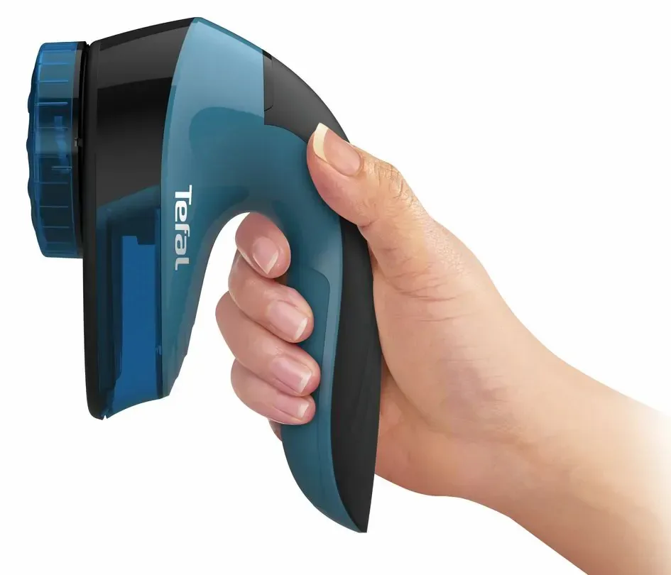 Прилад для усунення катишків Tefal, з широкими лезами, 2 батарейки АА у комплекті, синього кольору.