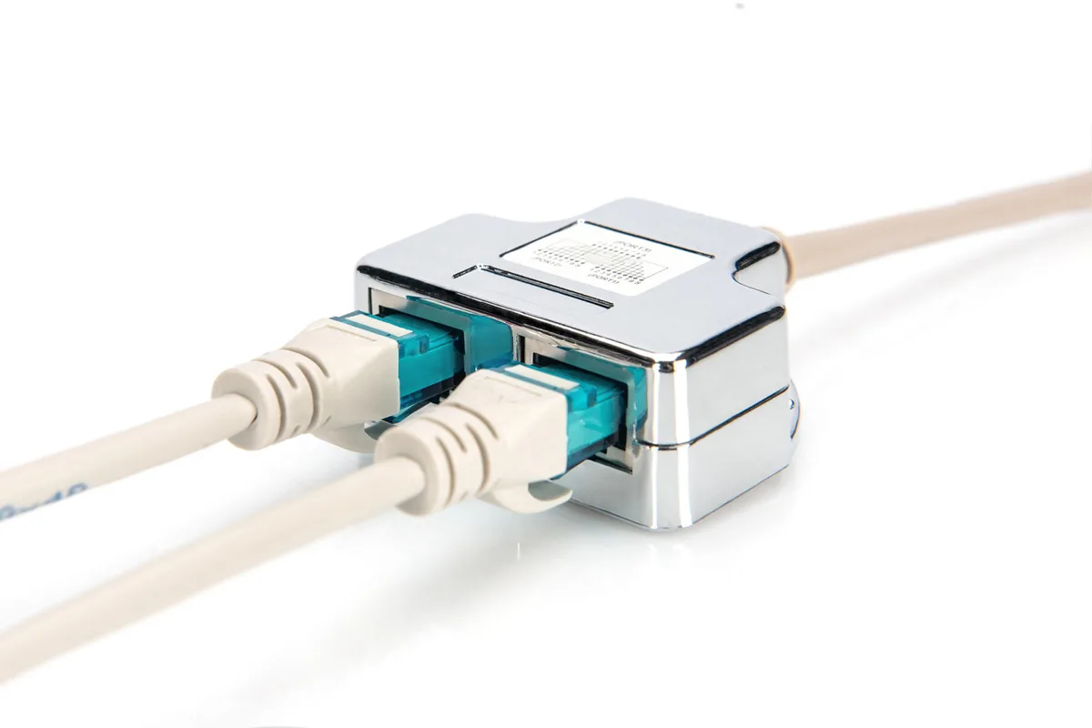 Розветвитель DIGITUS CAT 5e STP 2x1:1