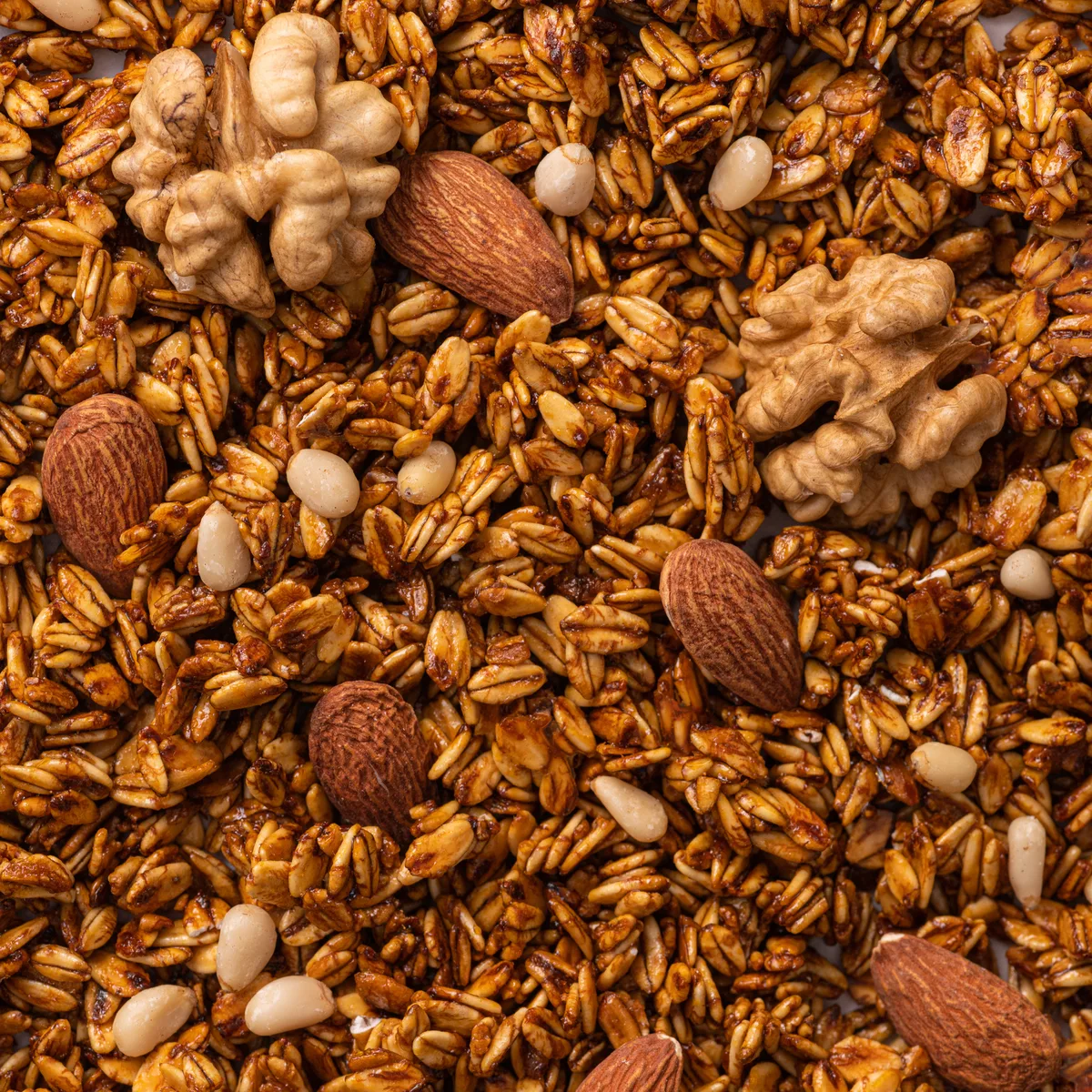 Набір граноли Mini Almond, 1 кг & Nuts’ Trio, 250 г у подарунок Gregory Mill