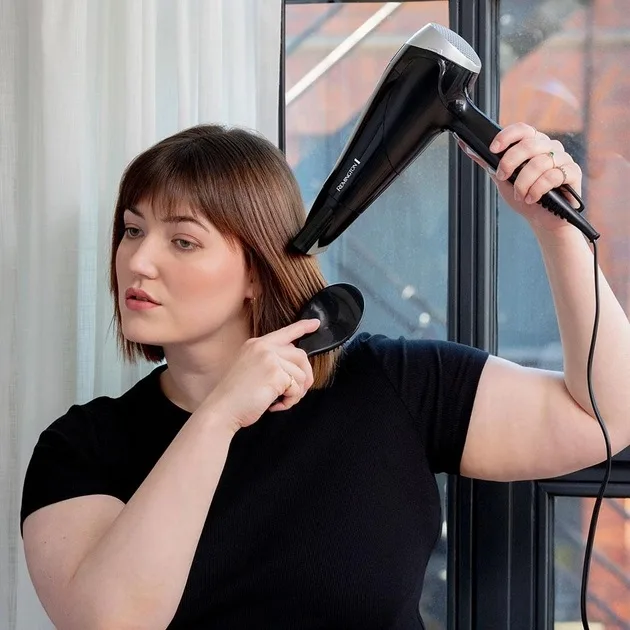 Фен Remington Style Edition, 2200 Вт, 3 настройки, ионизация, холодный обдув, диффузор, расческа, резинка, кейс, черный
