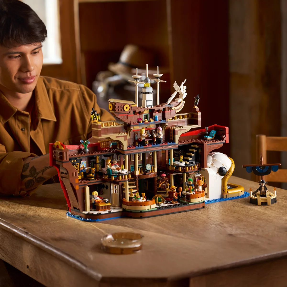 Конструктор LEGO ONE PIECE Плавучий ресторан «Бараті»