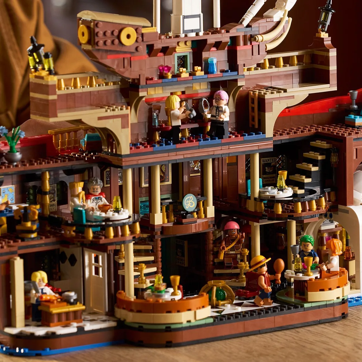 Конструктор LEGO ONE PIECE Плавучий ресторан «Бараті»