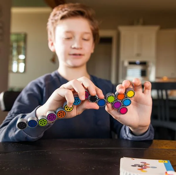 Гра-головоломка Fat Brain Toys пластикова 13х5х18 см різнокольорова