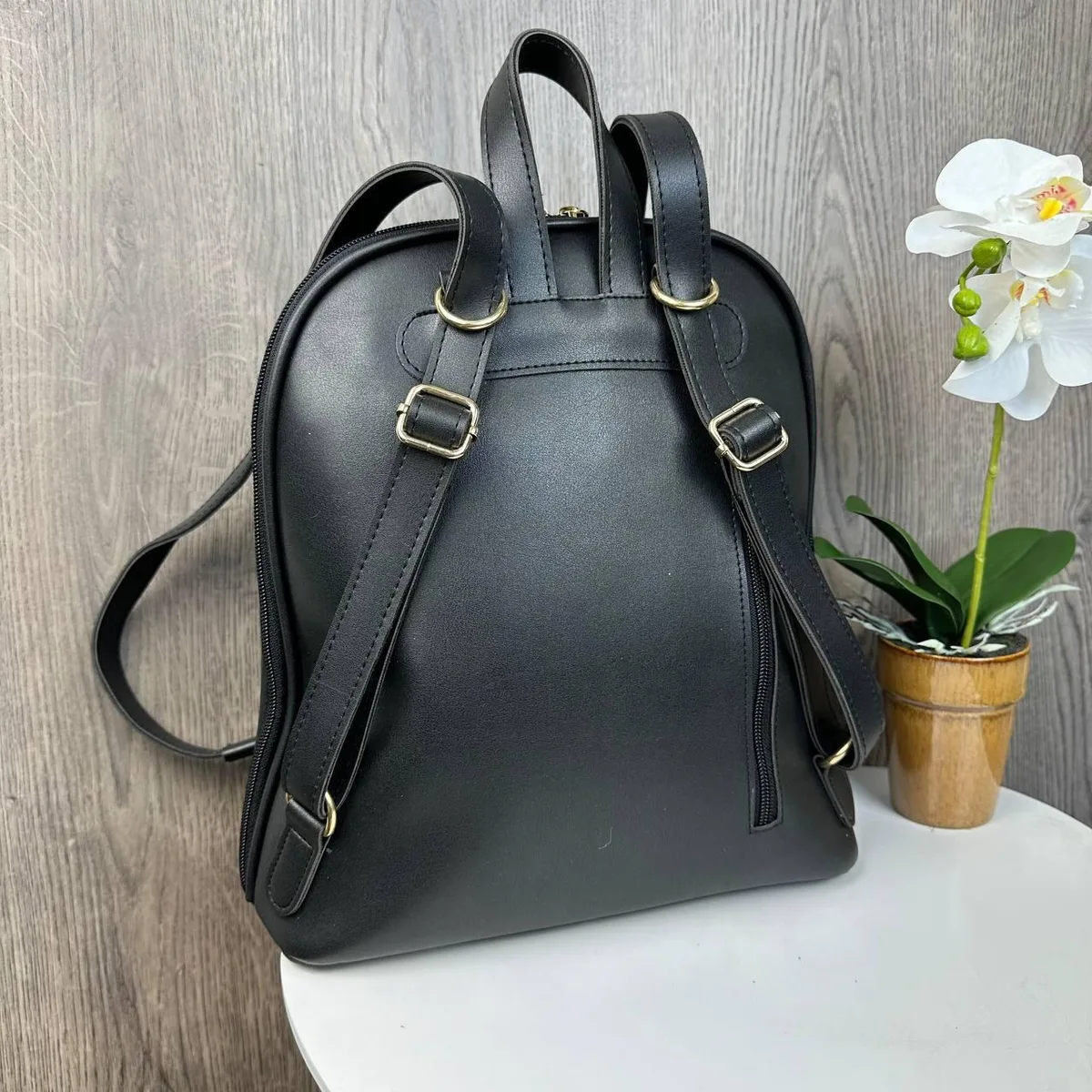 Женский городской рюкзак экокожа черный 32x26x12 см