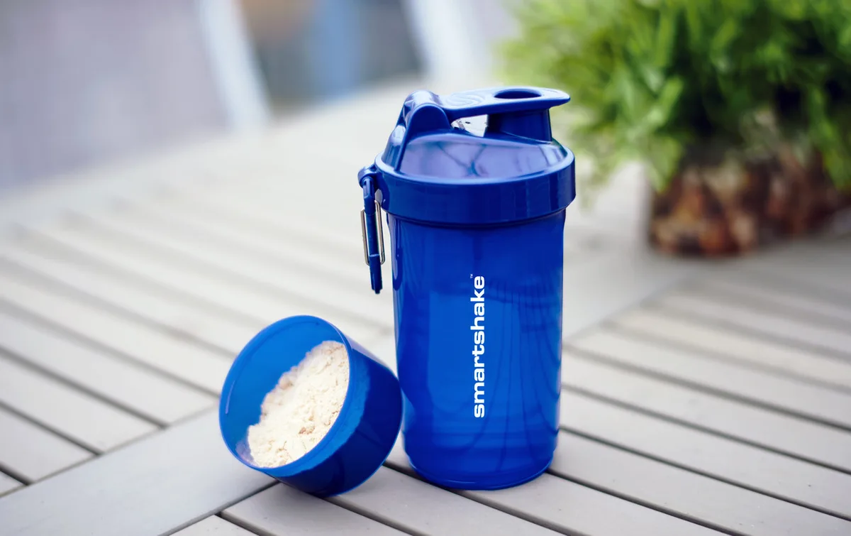 Шейкер спортивний SmartShake пластик 800 мл синій
