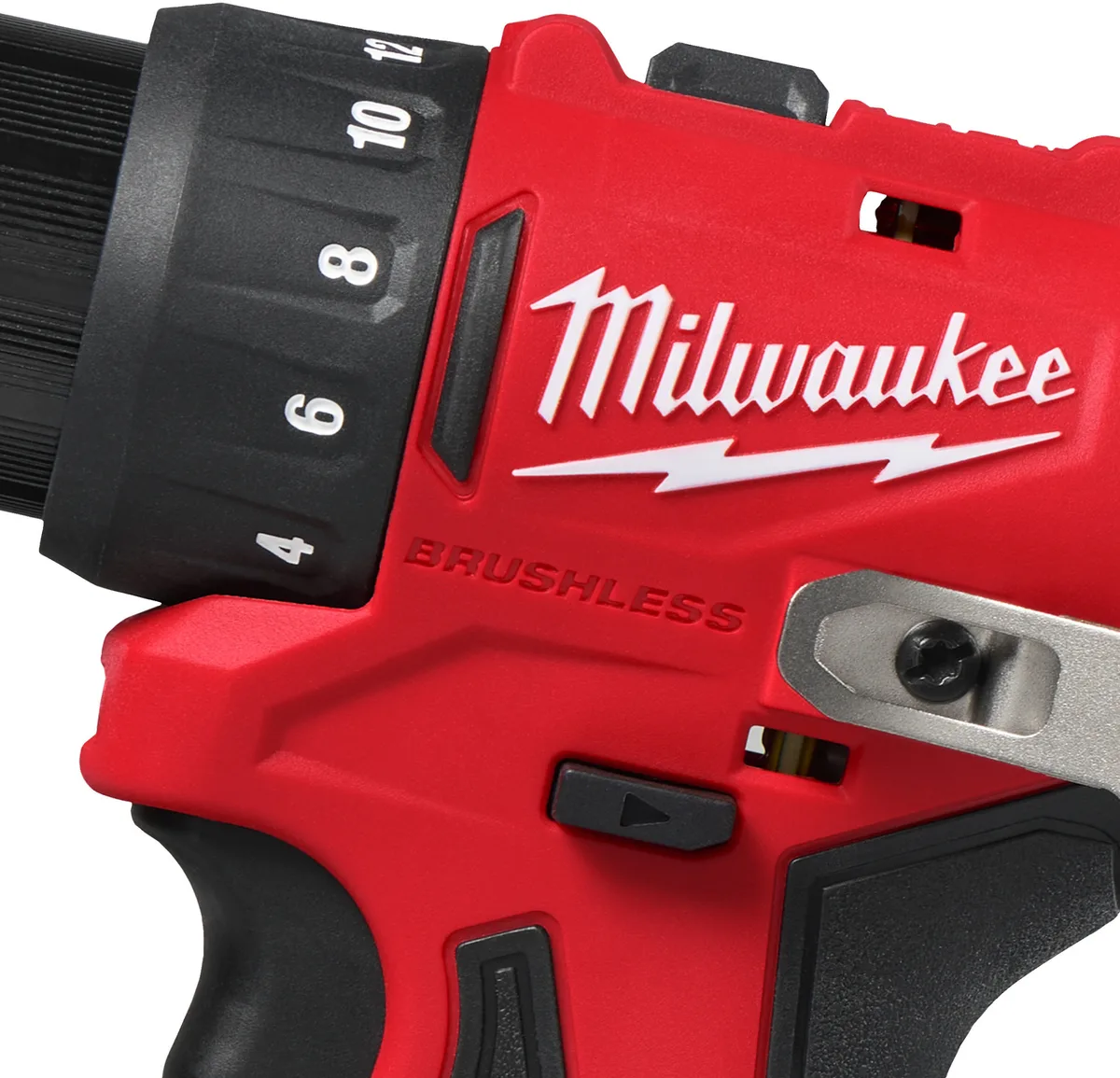 Аккумуляторная шуруповерт-дрель Milwaukee 12В 2Ач 40Нм 1700об/мин 0 98кг