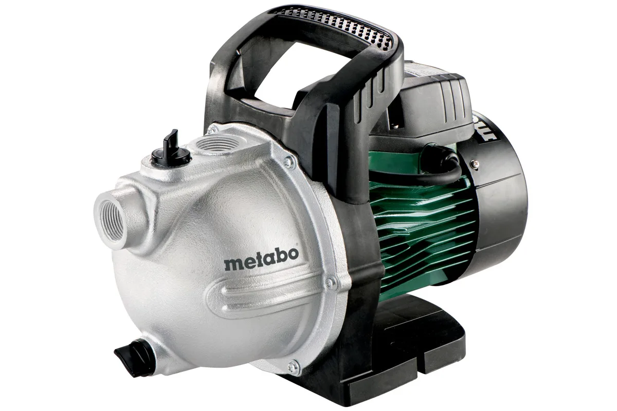 Садовий насос Metabo P 3300 G, 900 Вт, продуктивність 3.3 м3/год, висота підйому 45 м, глибина всмоктування до 8 м, вага 11.1 кг.