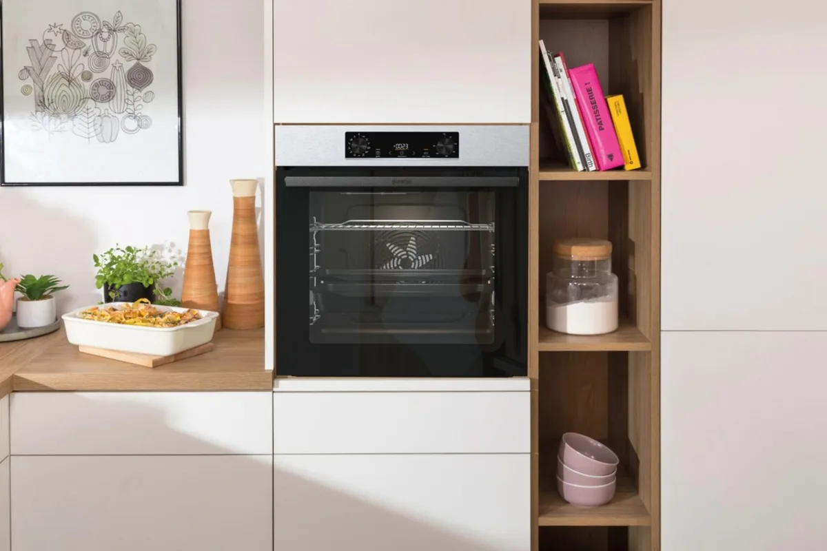 Електрична духова шафа Gorenje, 77 л, клас енергоспоживання A, нержавіюча сталь.
