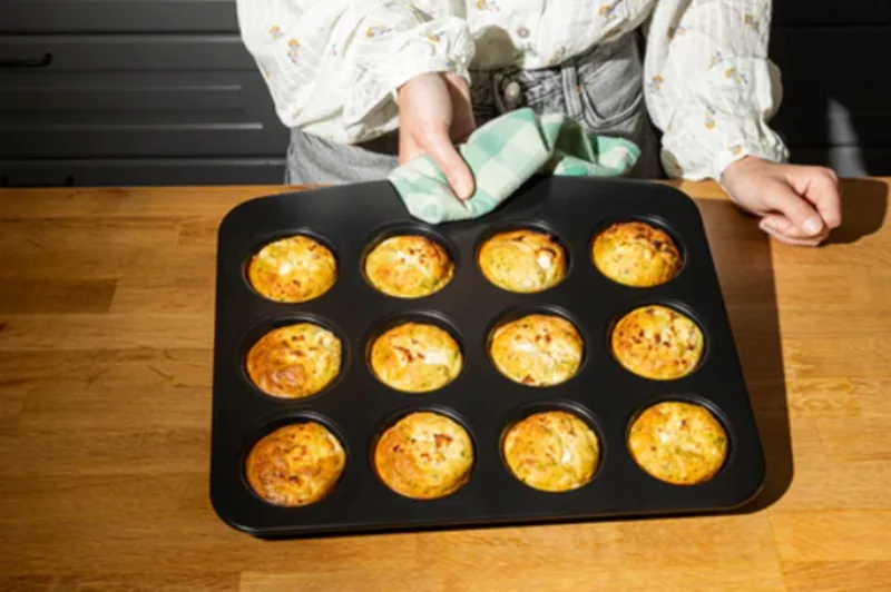 Форма для мафінів Pyrex вуглецева сталь 12 шт прямокутна чорна