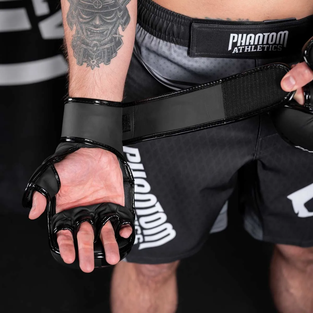 Перчатки для ММА Phantom PU S/M Черные