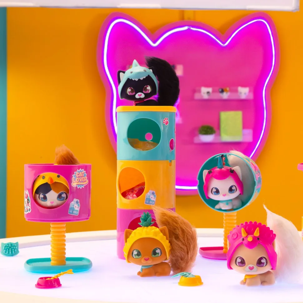 Детский игровой набор QT Kitties фигурка домик 6 аксессуаров материал пластик цвет мультиколор