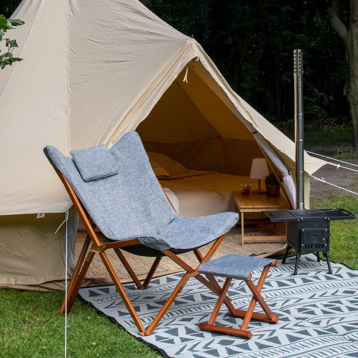 Крісло розкладне Bo-Camp дерево 870х750х960 мм сіре