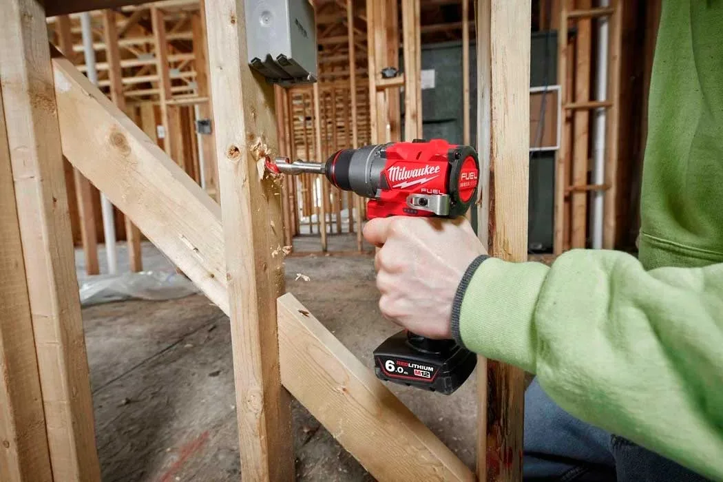 Акумуляторний шуруповерт-дриль Milwaukee M12 FDD2-0 12В 45Нм 450·1550об/хв 1.1кг без батареї та зарядного пристрою.