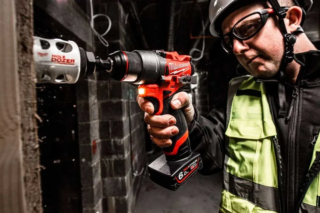 Акумуляторний шуруповерт-дриль Milwaukee M12 FDD2-0 12В 45Нм 450·1550об/хв 1.1кг без батареї та зарядного пристрою.