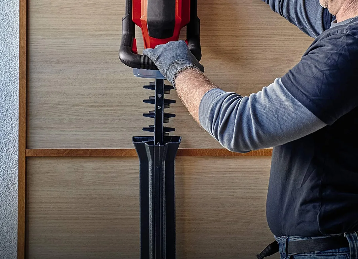 Акумуляторний кущоріз Einhell GE-CH 36/65 Li - Solo, 36В, 720мм, вага 4кг, без батареї та зарядного пристрою.