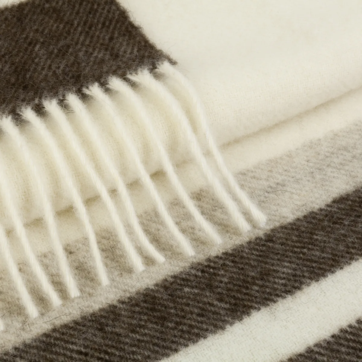Плед Love You 100% вовна ягняти 140 x 220 см натуральна палітра білий бежевий коричневий
