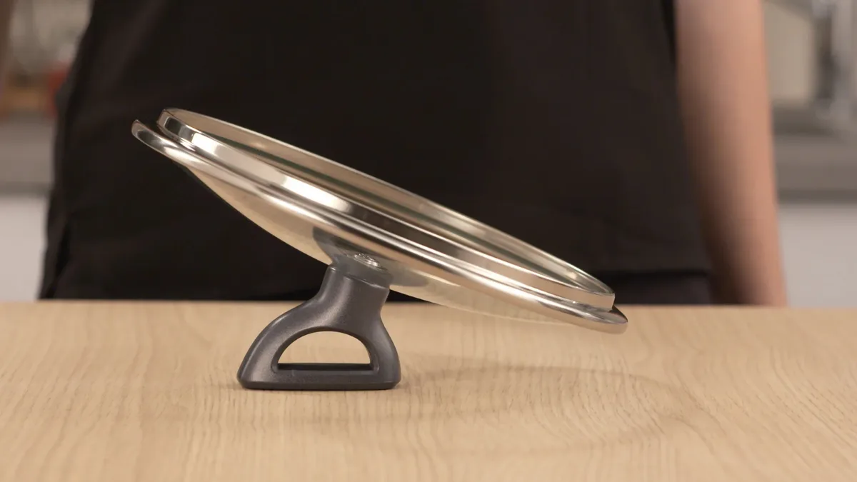 Каструля Tefal Daily Cook з кришкою, 24 см, з нержавіючої сталі, алюмінієвого сплаву та бакелітовою ручкою.