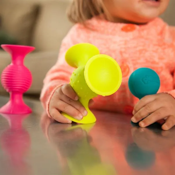 Набір сенсорних брязкалець Fat Brain Toys силіконові 23х6х25 см різнокольорові 3 шт