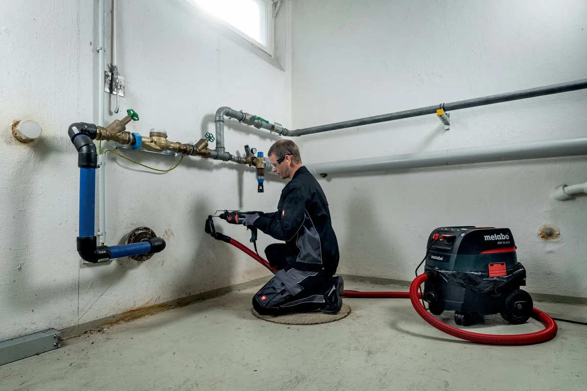 Перфоратор Metabo KHE 2445 SDS-plus 800Вт, 2.4 Дж, вага 2.8 кг