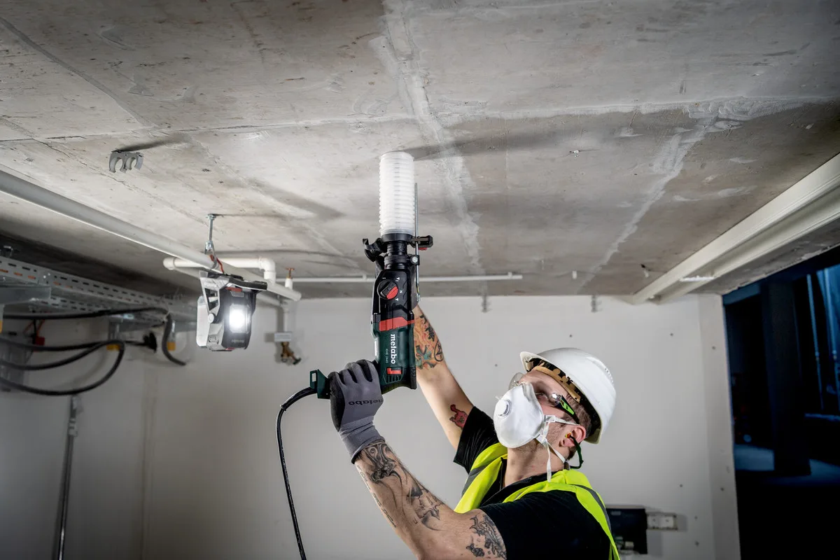 Перфоратор Metabo KHE 2445 SDS-plus 800Вт, 2.4 Дж, вага 2.8 кг