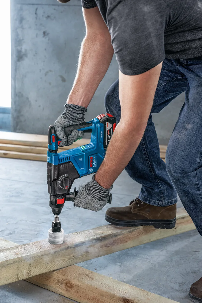 Перфоратор акумуляторний Bosch 18В 2х5А·год SDS-Plus 2.9кг кейс