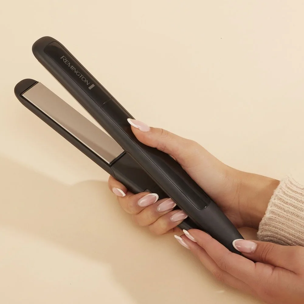 Выпрямитель волос Remington Ceramic Straight 215, >215С, с дисплеем, керамическими пластинами, черного цвета