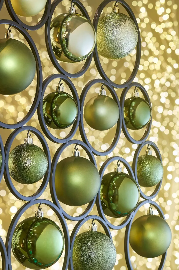 Елочные пластиковые шары Mica Decorations 46 шт 4 6 8 см зеленые