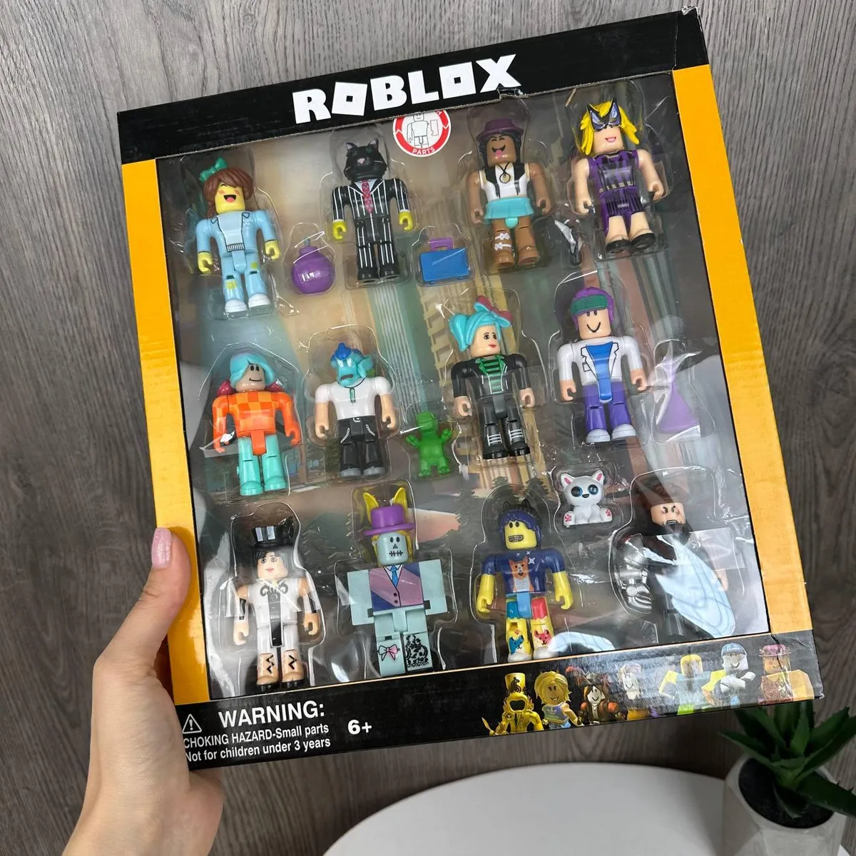 Набір фігурок Roblox 12 шт пластикові 31х28х6 см різні кольори