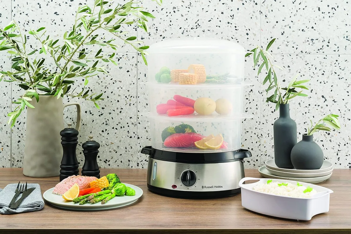 Пароварка Russell Hobbs CookHome 800Вт, триступенева, об'єм чаші 3 літри, резервуар для води 1 літр, механічне управління.