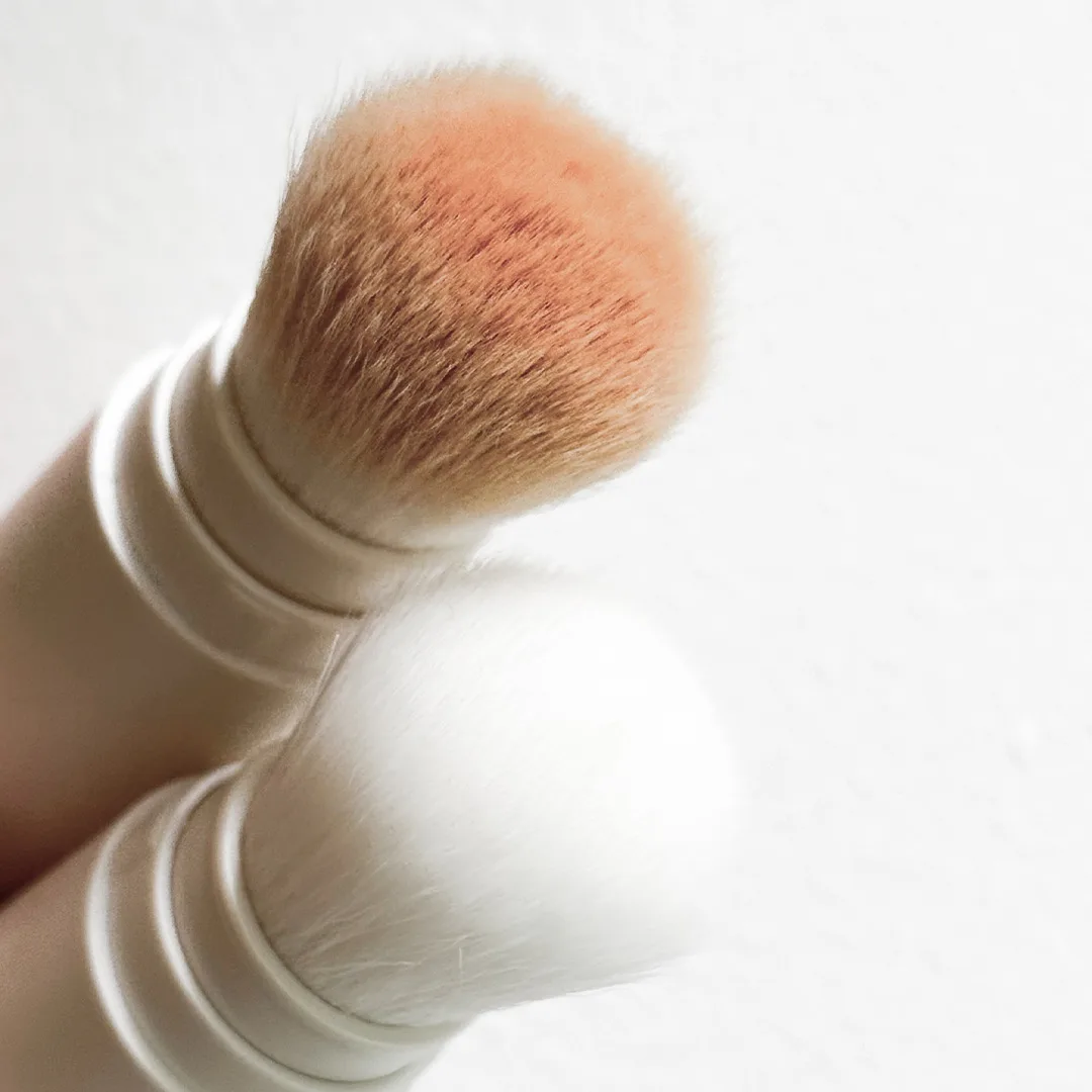 Сонцезахисна мінеральна пудра натуральна бежева з SPF 50+ Hillary Perfect Protection Sun Mineral Brush Powder