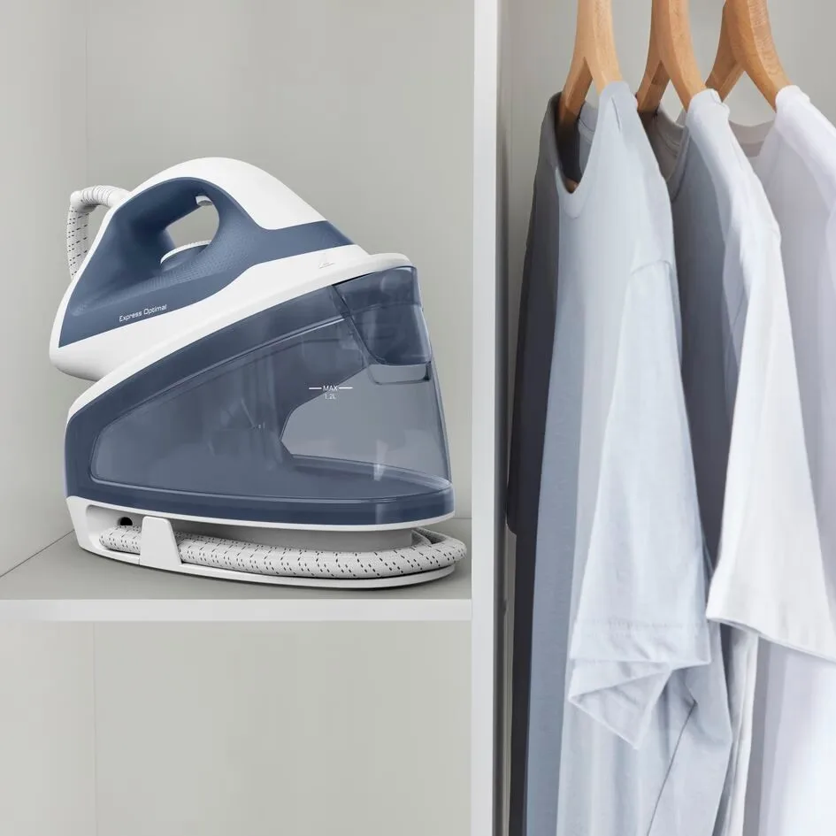 Парогенератор Tefal Optimal, 2200Вт, 1200мл, потужний паровий удар - 190гр, постійна подача пари - 110гр, керамічна підошва.