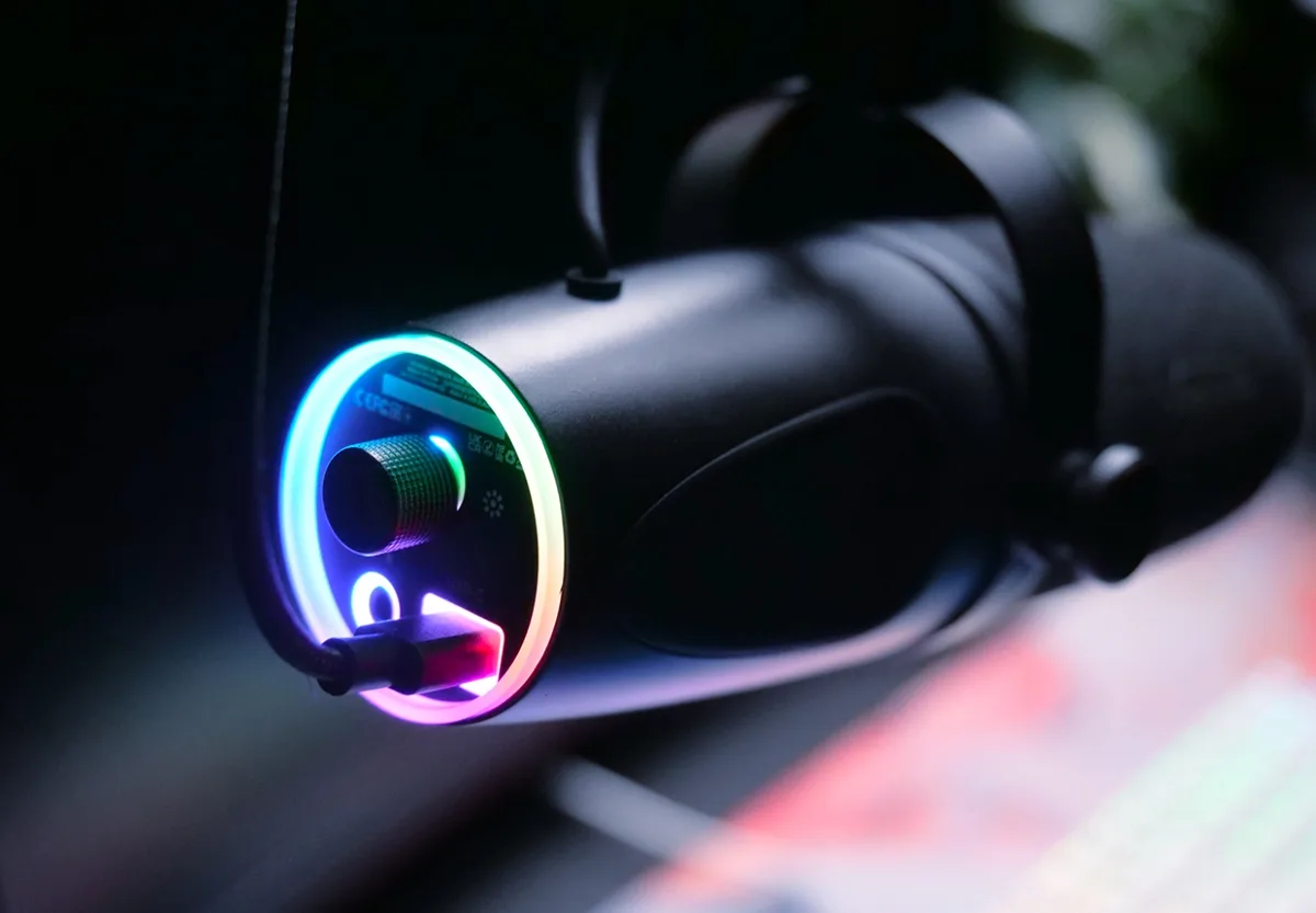 Микрофон геймерский CHERRY XTRFY NGALE X, кардиоидный, USB-A, 2м, RGB, черный.