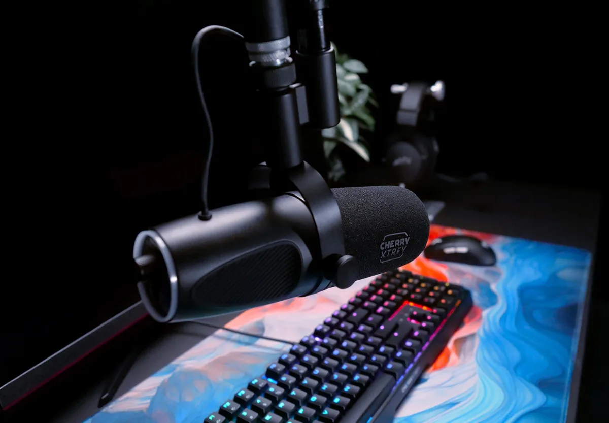 Микрофон геймерский CHERRY XTRFY NGALE X, кардиоидный, USB-A, 2м, RGB, черный.