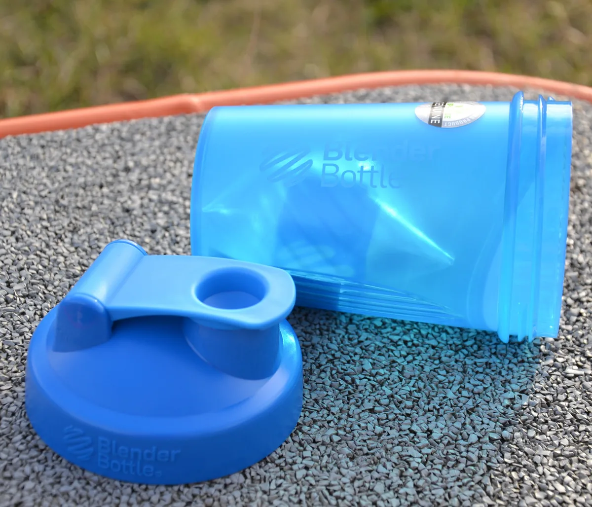 Шейкер спортивний BlenderBottle Tritan 590 мл Блакитний