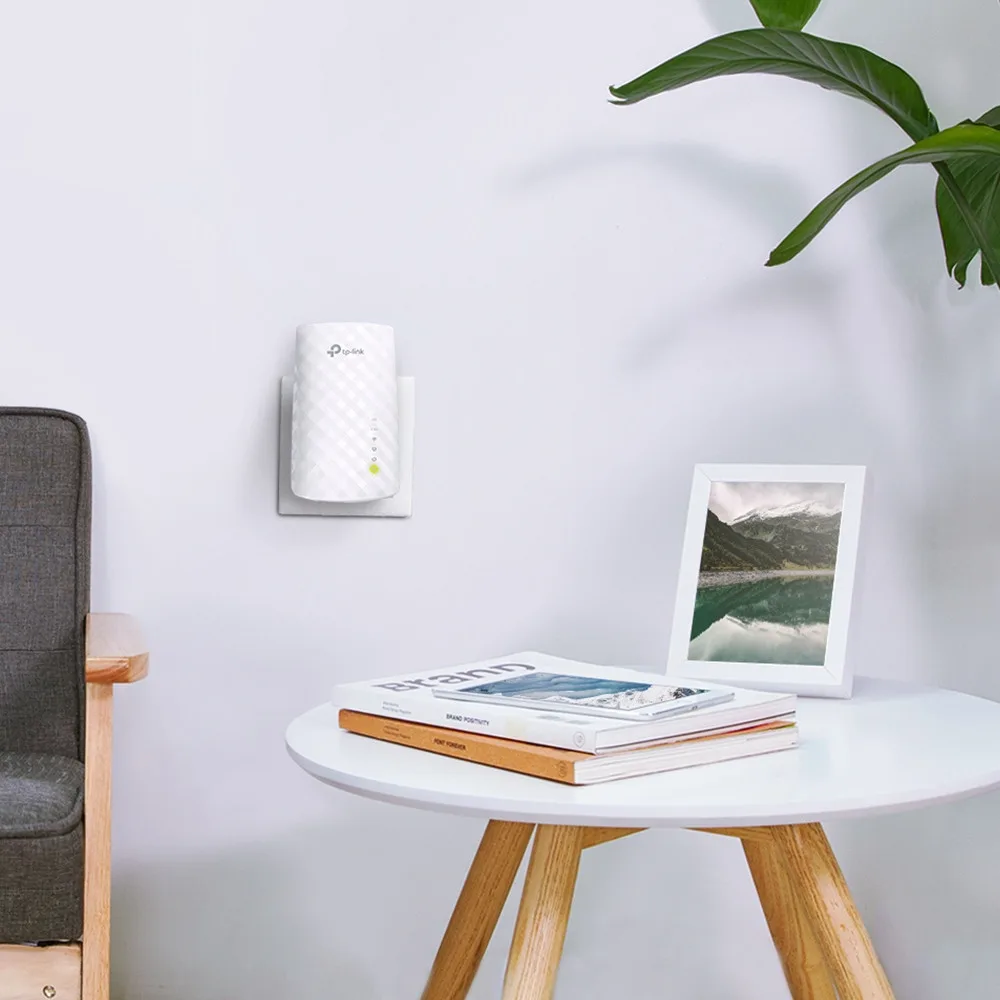 Дводіапазонний підсилювач Wi-Fi TP-Link 2,4 ГГц 5 ГГц 300 Мбіт/с 433 Мбіт/с компактний білий